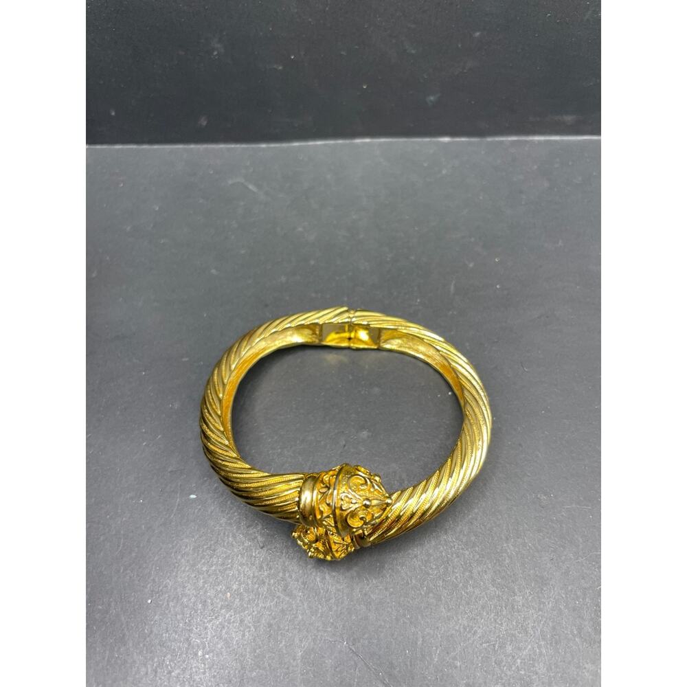 Joan Rivers Twisted Cable Etruscan Ends Hinged Cuff Clamper Bracelet w/ Box